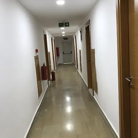 Twenty One מלון מרמריס