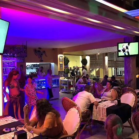 מלון Twenty One *